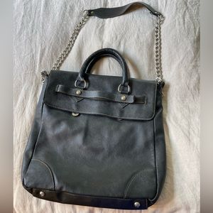 Black soft leather Paravidino shoulder bag with chain trap